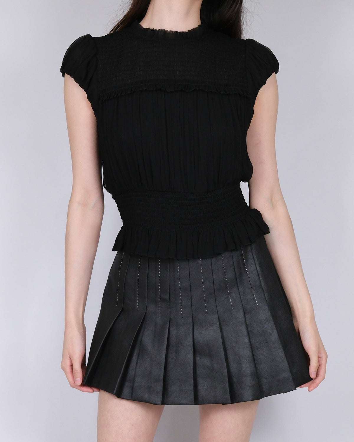 SILENT DISCIPLINE BLOUSE — BLACK