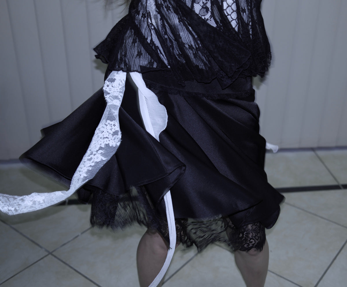 MIDNIGHT ALLURE MIDI SKIRT